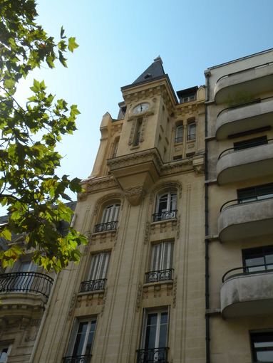  immeuble avec tourelle, 32, boulevard Raspail